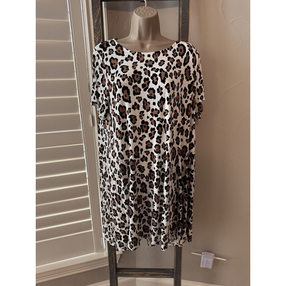 Lightheart Leopard Spots Print t-shirt dress 2X